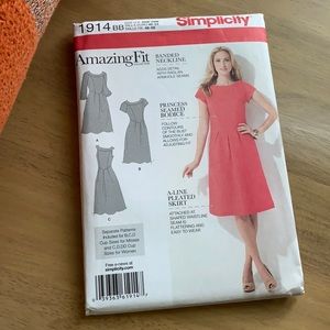 Simplicity Sewing Pattern dress plus size
